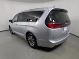 Certified 2023 Chrysler Pacifica Limited image 5