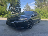 Used 2020 Toyota Camry SE image 2