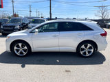 Used 2014 Toyota Venza LE image 2