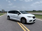 New 2025 Chrysler Pacifica Pinnacle image 3