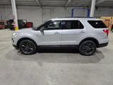 Used 2018 Ford Explorer XLT w/ Equipment Group 202A image 5