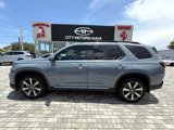 Used 2025 Honda Pilot Touring image 4