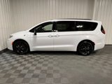 New 2025 Chrysler Pacifica Premium image 3