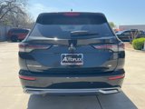 New 2025 Mitsubishi Outlander SE image 2