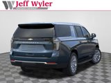 New 2025 Chevrolet Suburban LT image 4
