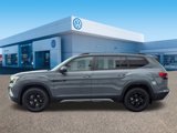 New 2025 Volkswagen Atlas Peak Edition SE image 4