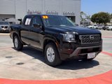 Used 2022 Nissan Frontier SV image 2