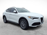 Used 2022 Alfa Romeo Stelvio Sprint image 2