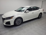 Used 2023 Nissan Altima 2.5 SV image 2