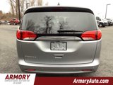 Used 2018 Chrysler Pacifica L image 5
