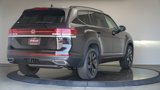 New 2025 Volkswagen Atlas SE image 4