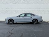 Used 2025 BMW 740i image 2