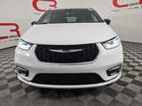 New 2025 Chrysler Pacifica Select image 2
