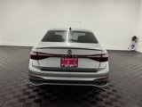 Used 2025 Volkswagen Jetta SE image 4