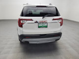 Used 2023 GMC Acadia SLT image 6