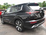 New 2025 Mitsubishi Outlander SE image 4