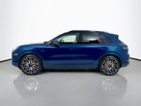 Used 2025 Porsche Cayenne Turbo image 4