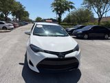 Used 2018 Toyota Corolla LE image 2