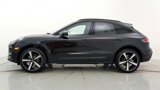 Used 2025 Porsche Macan image 2