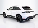 Used 2024 Porsche Macan image 3