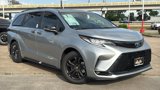 New 2025 Toyota Sienna XSE image 2