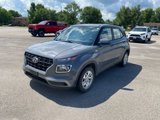 Used 2021 Hyundai Venue SE image 2
