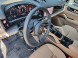 Certified 2025 Porsche Cayenne Coupe image 4
