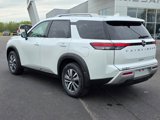 New 2025 Nissan Pathfinder SL image 5