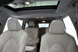Used 2020 Toyota Highlander Limited image 4