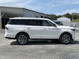 New 2025 Lincoln Navigator Reserve image 2
