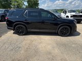 Used 2025 Honda Pilot Black Edition image 3