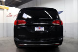 Used 2020 Chrysler Pacifica Touring w/ Advanced Safetytec Group image 4
