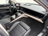 Used 2025 Porsche Panamera image 4