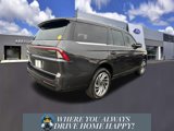 New 2025 Lincoln Navigator Reserve image 3
