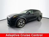 Used 2022 Toyota Highlander XLE image 5