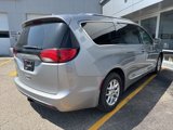Used 2020 Chrysler Pacifica Touring-L image 5
