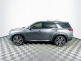 New 2025 Nissan Pathfinder Platinum image 4