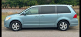 Used 2010 Volkswagen Routan SE image 6