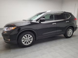 Used 2019 Nissan Rogue SV image 2