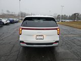 New 2025 Kia Carnival LXS image 3