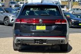 New 2025 Volkswagen Atlas Peak Edition SE image 5