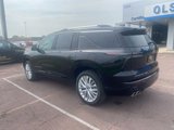 New 2025 Chevrolet Traverse High Country image 3