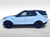 New 2024 Land Rover Discovery Dynamic SE image 2