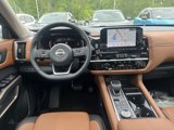 New 2025 Nissan Pathfinder Platinum image 2