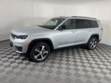 Used 2023 Jeep Grand Cherokee L Limited w/ Luxury Tech Group II image 3