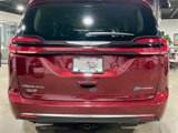 Used 2021 Chrysler Pacifica Touring-L image 4