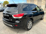 Used 2015 Nissan Pathfinder SV image 3