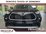 New 2025 Toyota Highlander Platinum image 2