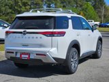 New 2025 Nissan Pathfinder SL image 6
