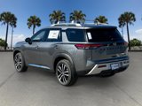 New 2025 Nissan Pathfinder Platinum image 4